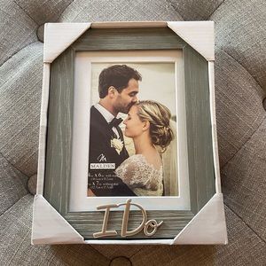 “I Do” 💍 wedding picture frame 4x6 and 5x7